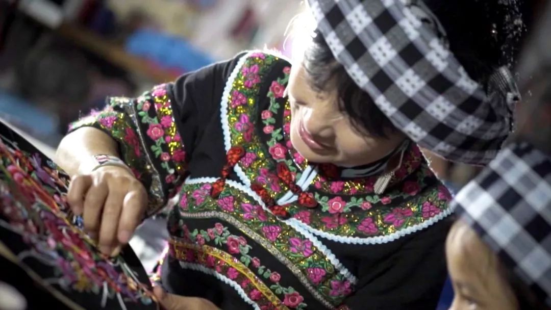 B(yng)ٵ dxǭݵķ|(zh)Ļza(chn)CͲg(sh)ʮ